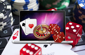 Experience the Glamour of Casino Royal Stars -90594433